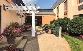 Clarion Hotel & Conference Center